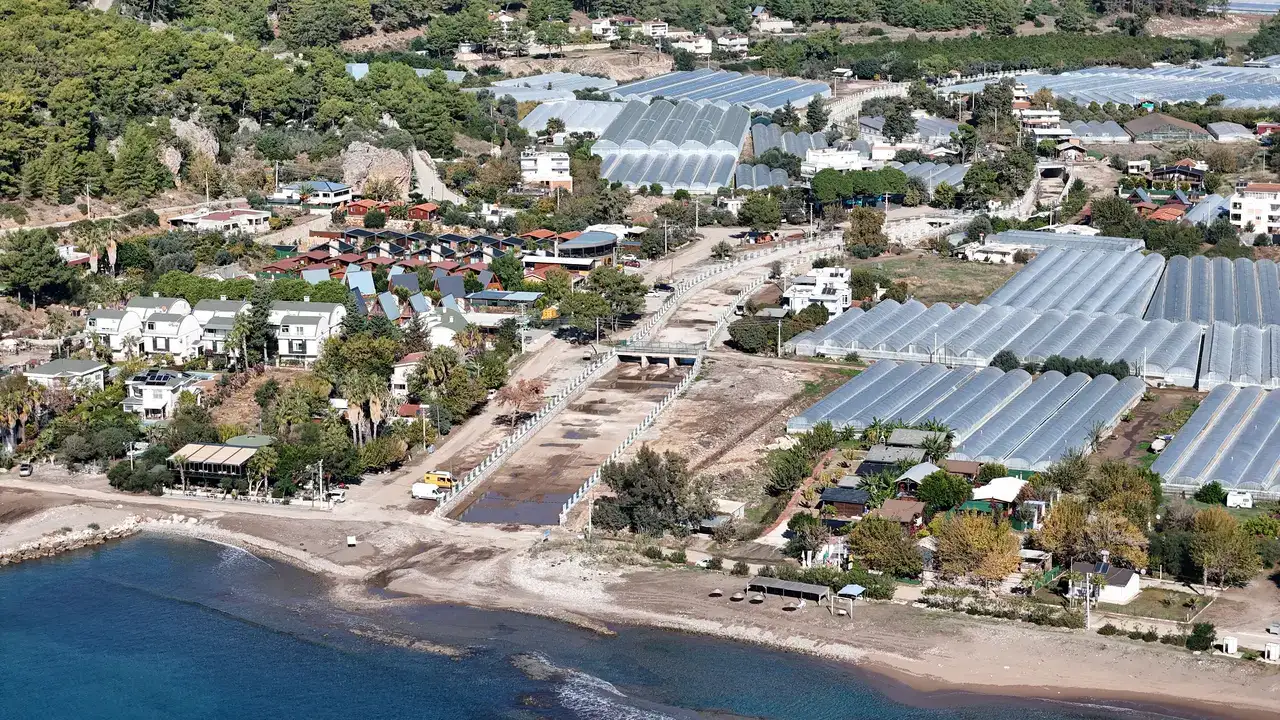 Kumluca Karaöz’de Taşkın Riski Azaltıldı 5